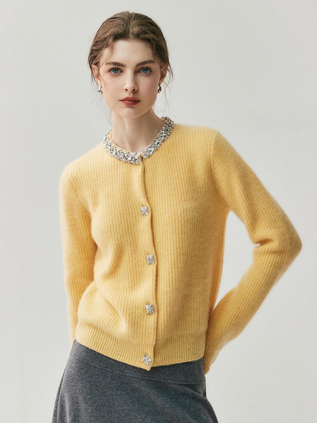 100% Alashan Cashmere Diamond-Collar Cardigan