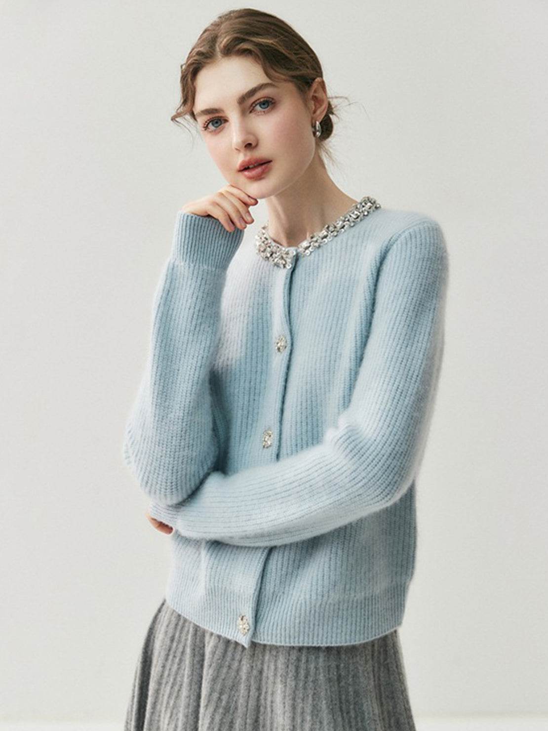 100% Alashan Cashmere Diamond-Collar Cardigan