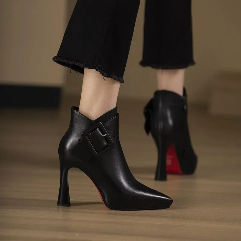 Lia – Leather Buckle Boots