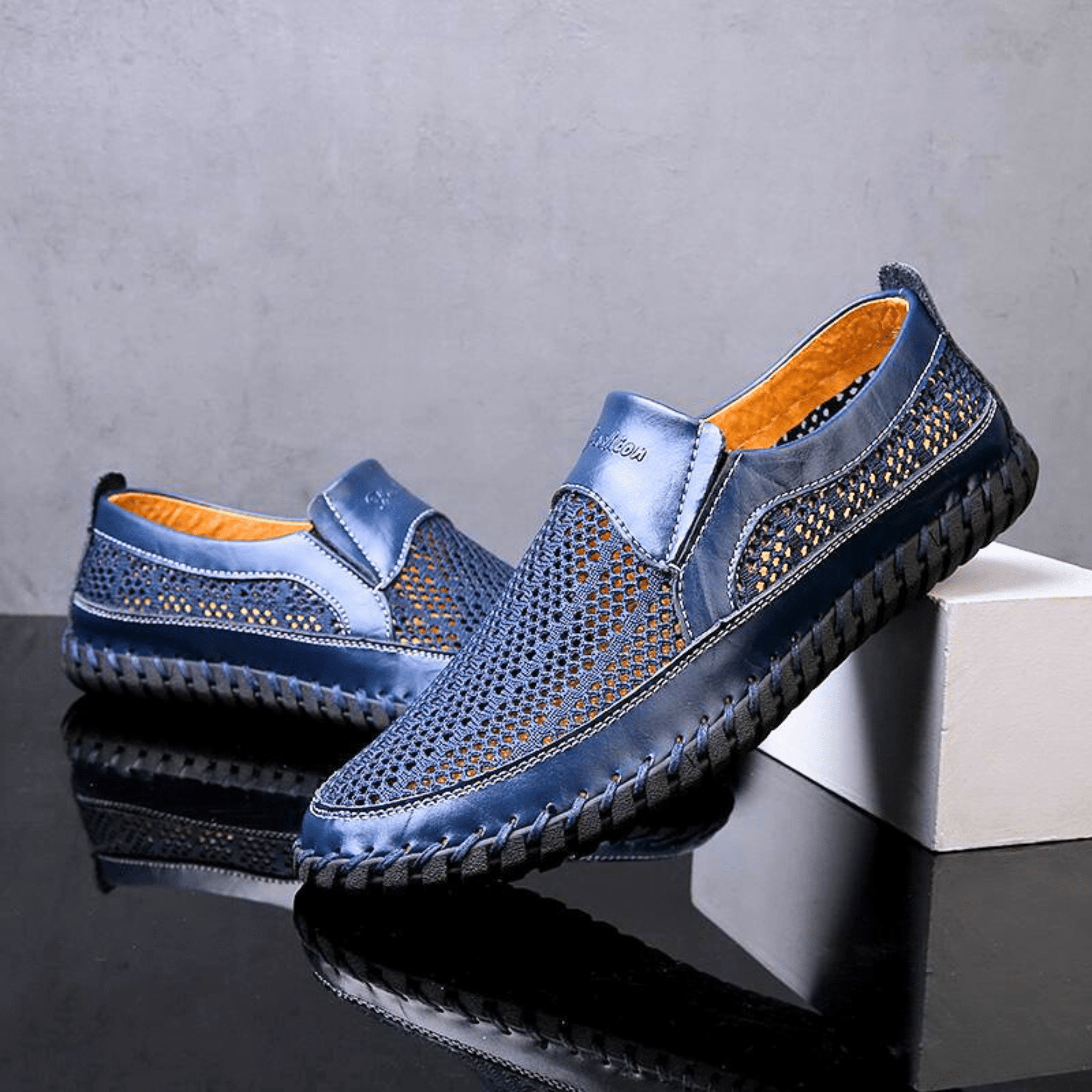 Zanjo - Breathable Leather Slip-On Casual Shoes
