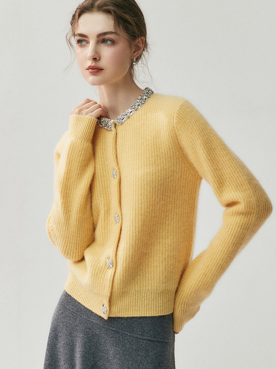 100% Alashan Cashmere Diamond-Collar Cardigan