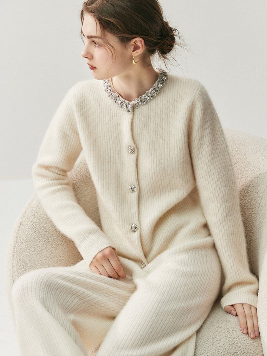100% Alashan Cashmere Diamond-Collar Cardigan