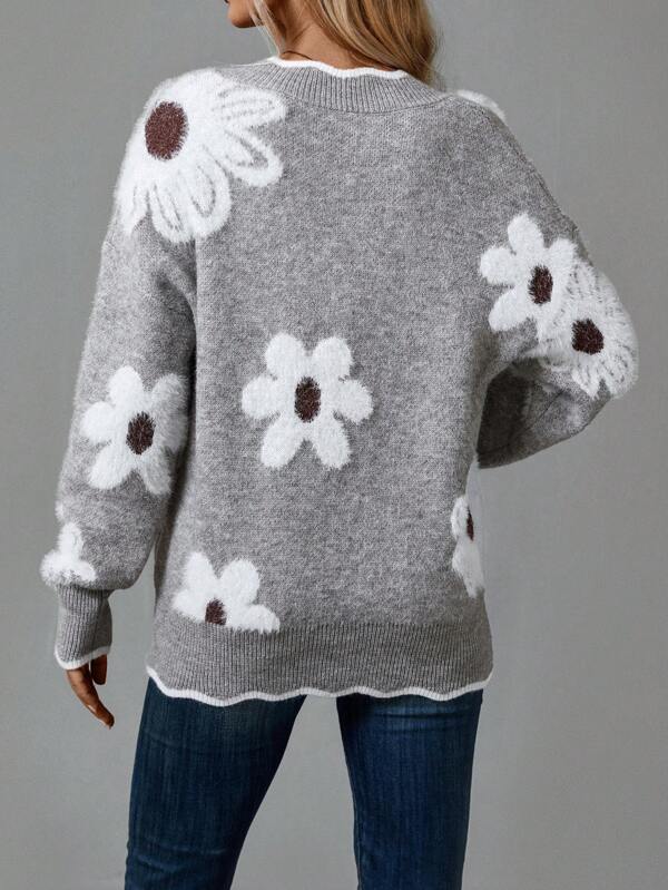 Floral Knit Sweater with V-Neckline and Daisy Print