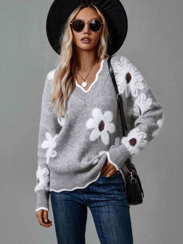Floral Knit Sweater with V-Neckline and Daisy Print