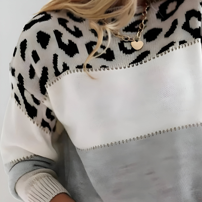 Relaxed Knit Sweater with Leopard Print and Colour Block Pattern