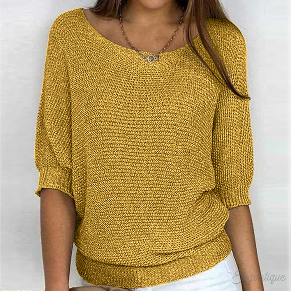Relaxed Knit Sweater with Wide Sleeves and Round Neck