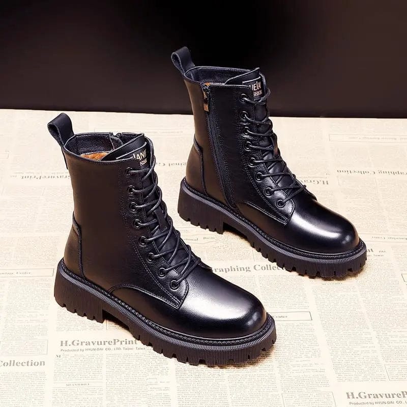 Vera | Timeless Black Leather Boots with Fur Lining